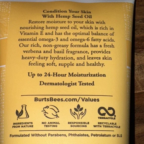 Burt's Bees Hemp Body Lotion 6 oz Skincare - New - Picture 7 of 10